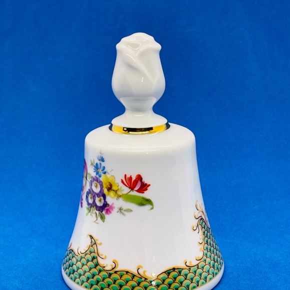 Bareuther Waldsassen Bavaria Germany Floral Bell w Rose Handle for Danbury Mint - Picture 5 of 9